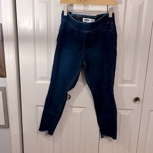Old Navy RockStar Jeggings with frayed hems, Size 14